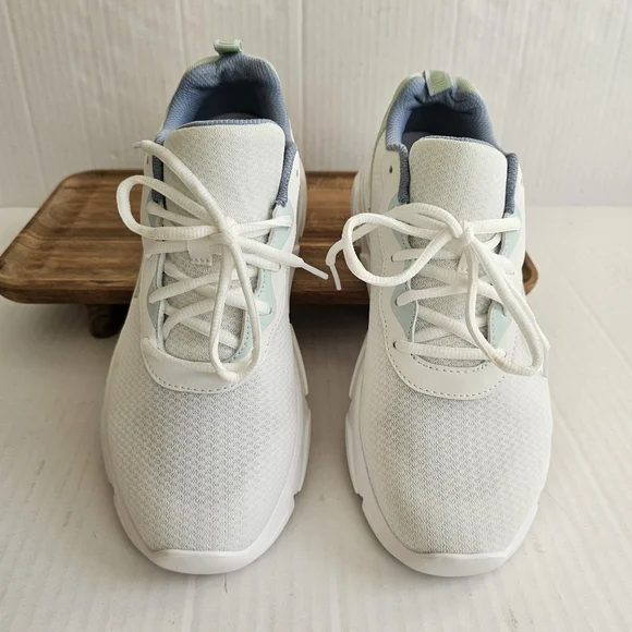 Ryka Glide Sneakers Size 11 White Mint Green Mesh Lace Up Lightweight - Picture 1 of 13